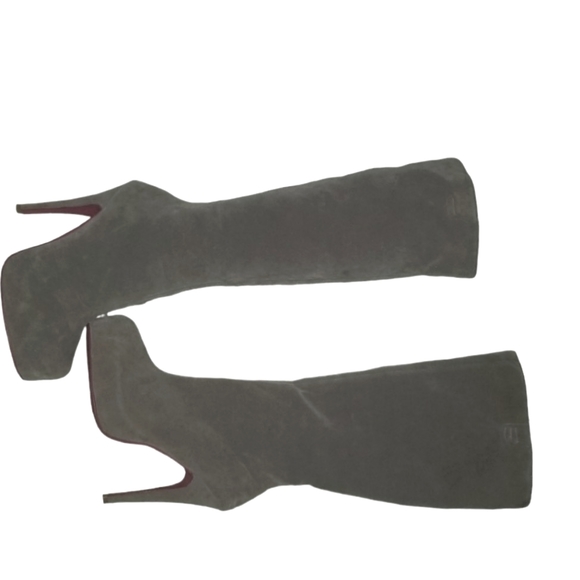 Knee high boots - Picture 1 of 2